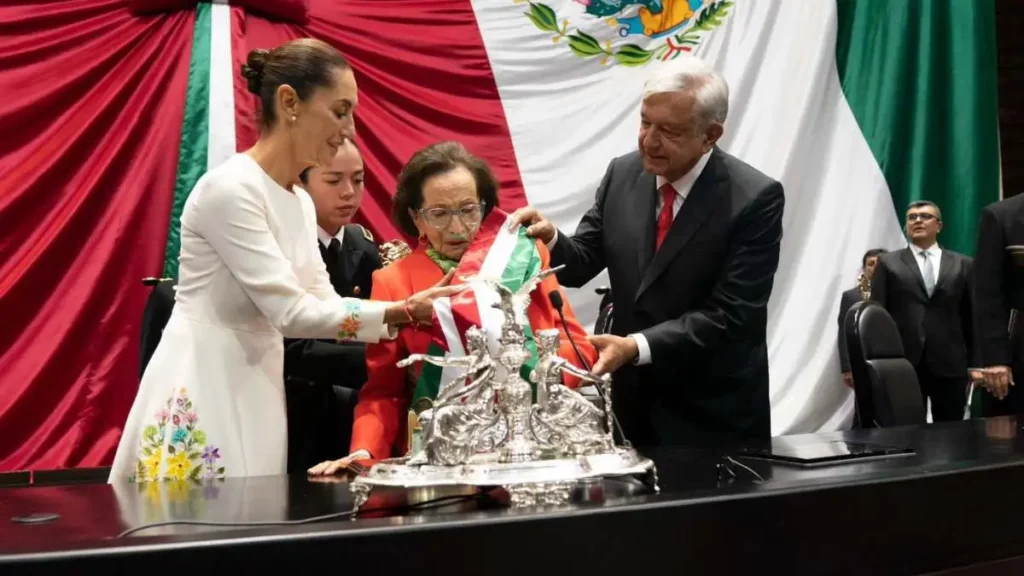 Muere Ifigenia Martínez cuatro días después de poner banda presidencial a Claudia Sheinbaum