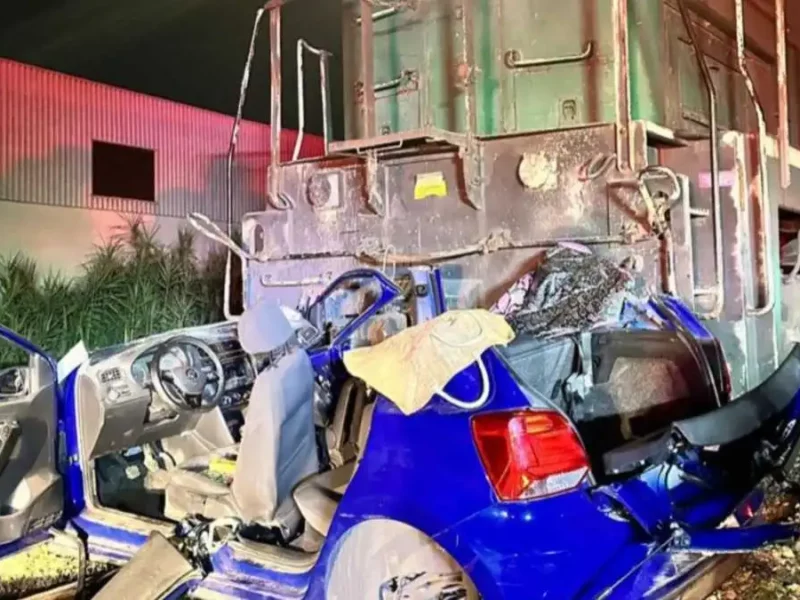 Mueren dos mujeres arrastradas por tren, quedaron atrapadas en rodada de bikers en Puebla