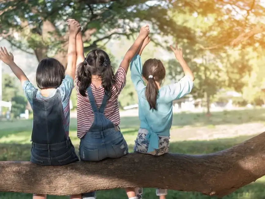 Niñas jugando