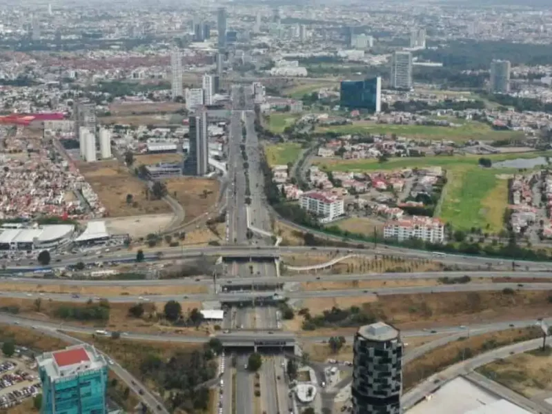 Obras del distribuidor vial en Atlixcáyotl y Periférico llevan más del 50 %: Sergio Salomón