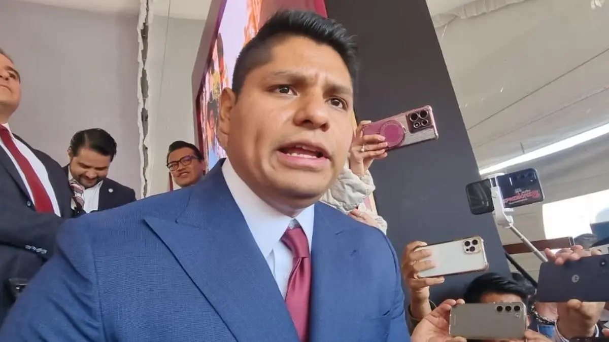 Omar Muñoz analiza crédito para resolver problema del agua en Cuautlancingo