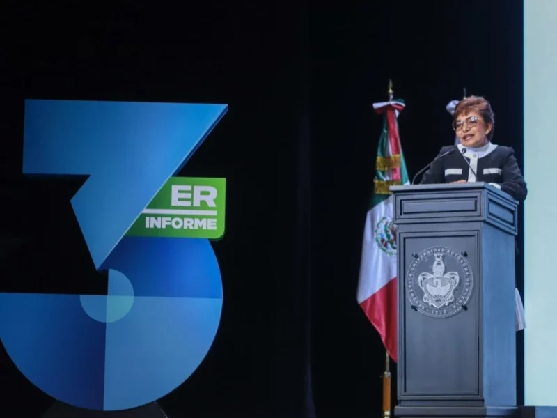 “¡Reelección!”, claman universitarios a Lilia Cedillo en Tercer Informe en la BUAP