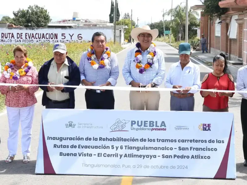 Sergio Salomón entrega rehabilitados 21 km de ruta de evacuación del Popocatépetl