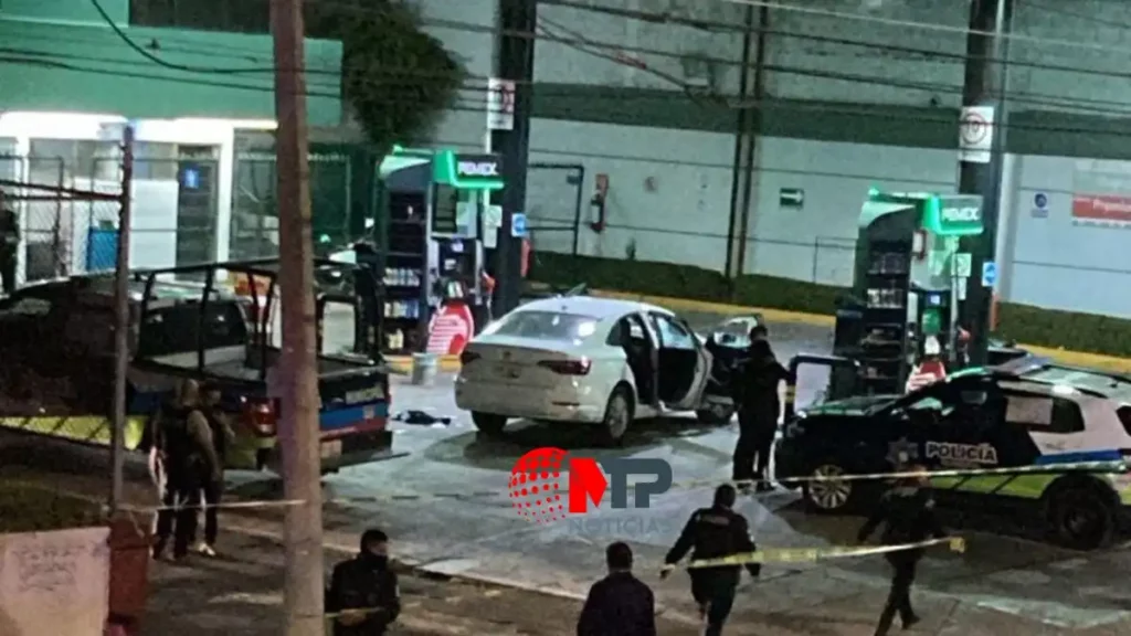 Balean auto blindado de exdirector de la Policía Estatal en Puebla