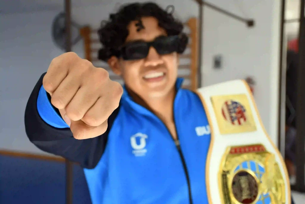 Estudiante de Ingeniería Civil BUAP gana campeonato de box