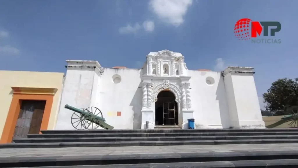 Fachada Fuerte de Loreto en Puebla