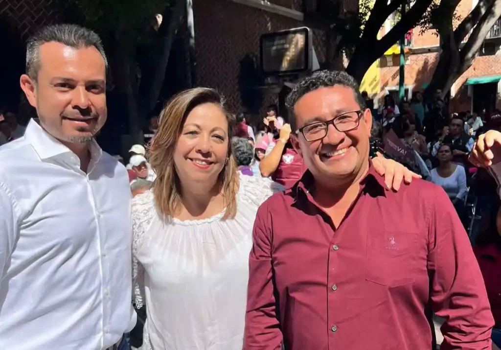 José Luis García Parra, Laura Artemisa y Pavel Gaspar en evento de Noroña