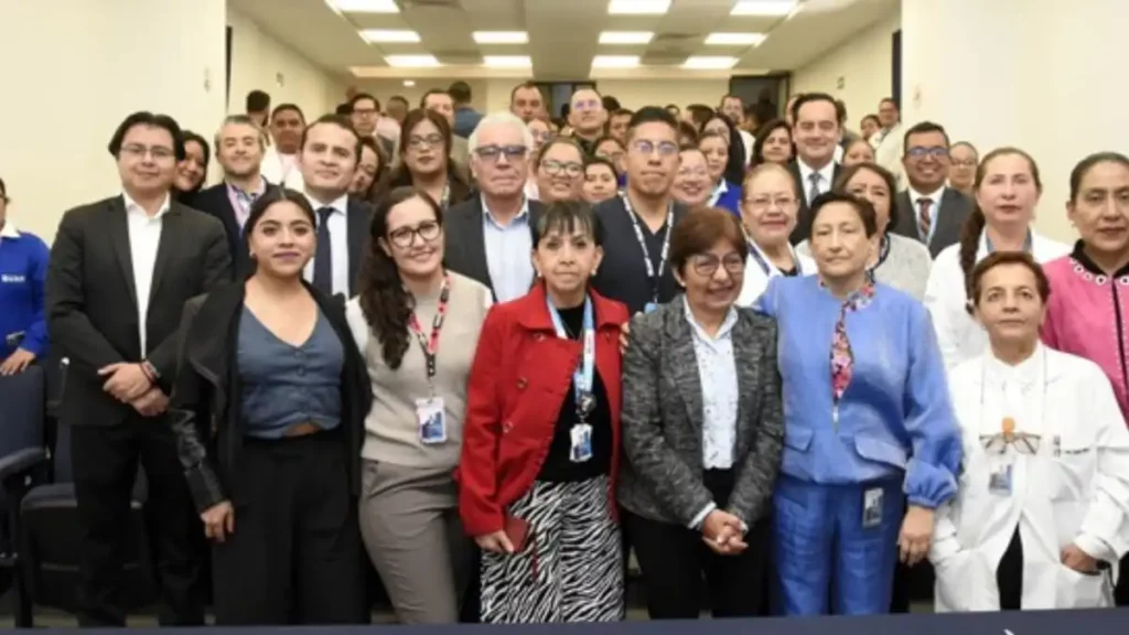 Lilia Cedillo celebra logros del Hospital Universitario de Puebla