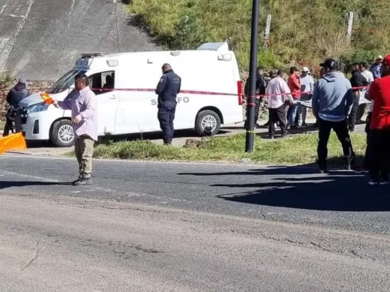 Obras sepultan a trabajadores en Sanctórum, Tlaxcala, hay un muerto