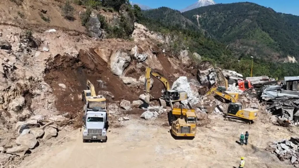 Tardarán un año en reabrir la Puebla-Orizaba tras derrumbe