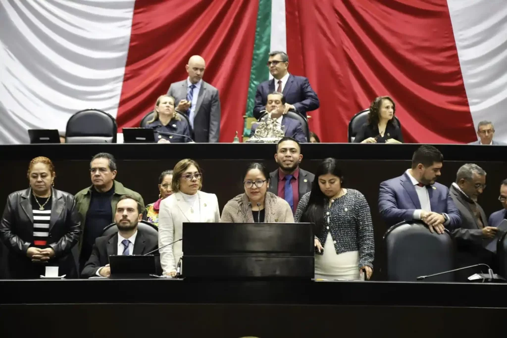 Diputados aprueban eliminación del INAI y seis organismos autónomos más