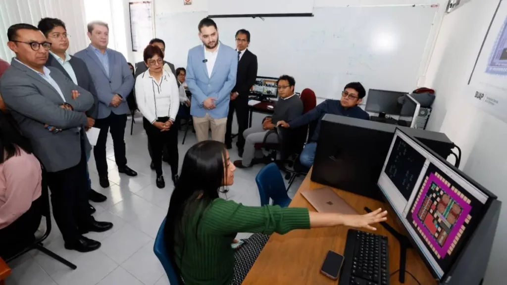 Lilia Cedillo recibe a equipo de Armenta, unen esfuerzos para construir un futuro tecnológico