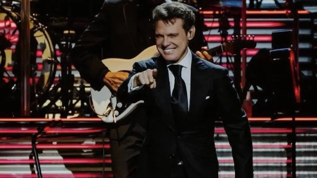 Luis Miguel en Puebla: se presenta con problemas en su voz