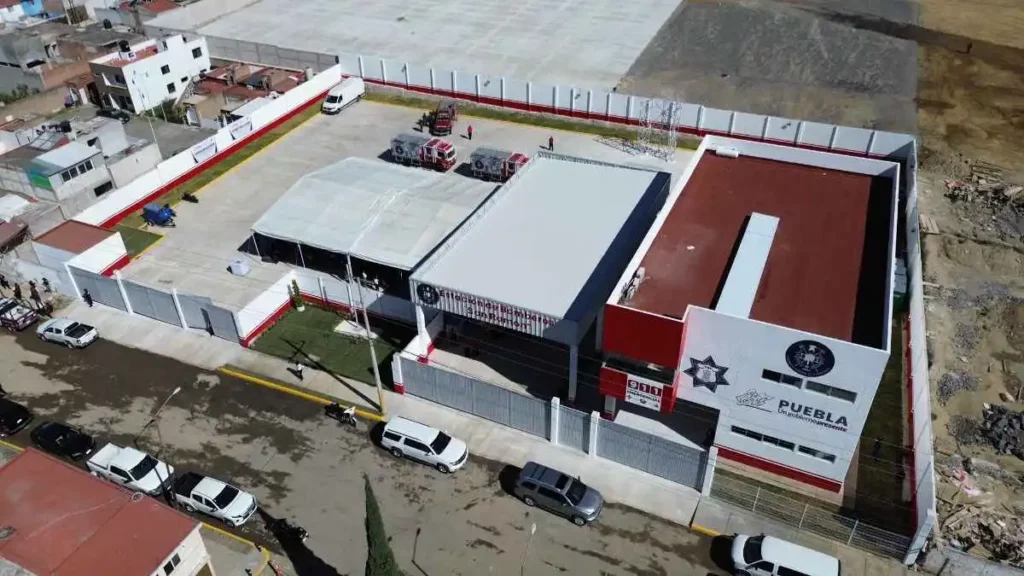 Sergio Salomón inaugura estación de bomberos en San Ramón, Puebla, con 42 MDP