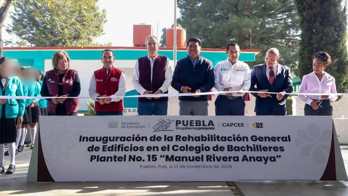 Sergio Salomón y Chedraui ahora construirán 22 techados en escuelas de Puebla