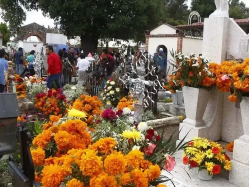 ¿Visitarás un panteón por Día de Muertos en Puebla?, aquí lo que debes y no hacer