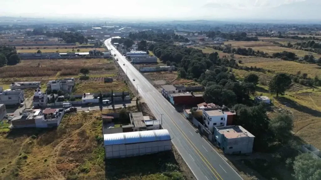 Sergio Salomón entrega ampliación de 4 carriles de la carretera Puebla-Canoa