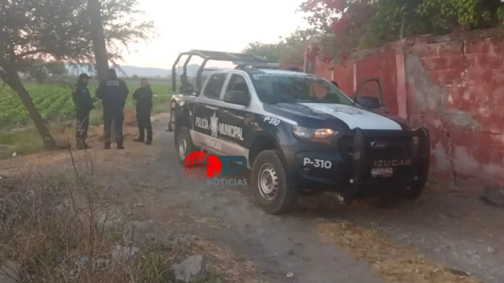 Abandonan cadáver de hombre en terrenos de cultivo en Izúcar de Matamoros