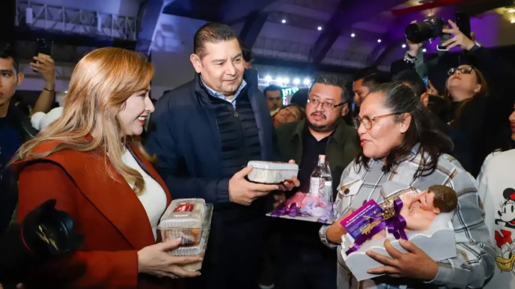 El 2025 será mejor para Puebla: Armenta al ofrecer cena navideña