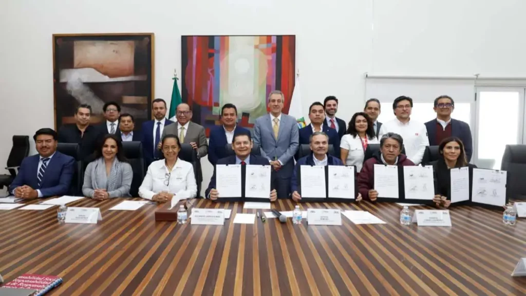 Puebla, de los primeros estados en firmar convenio para 220 mil viviendas