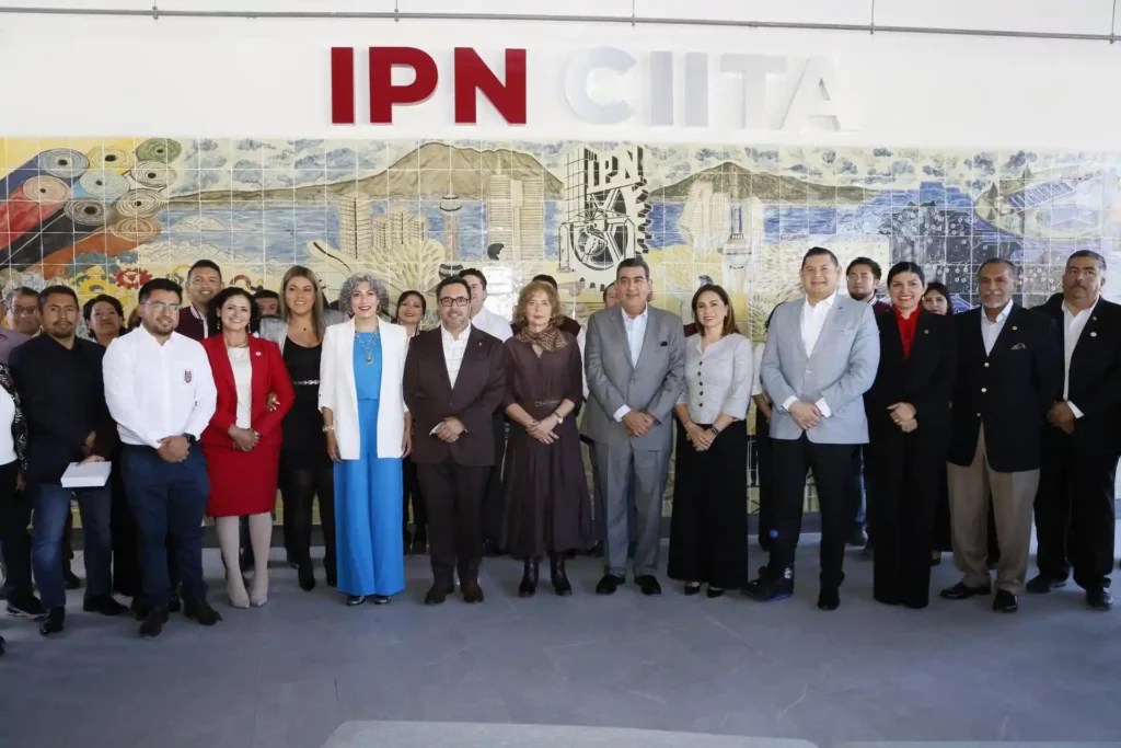 Reconocen a Sergio Salomón como “gobernador de la educación”: inaugura CIITA del IPN en San José Chiapa