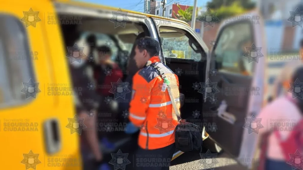 Accidentes en Puebla: choca camioneta que transportaba a niños y otros choques más