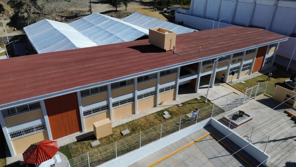 Armenta inauguró la construcción del edificio "A" del Bachillerato del Centro Escolar Lic. Manuel Bartlett Díaz