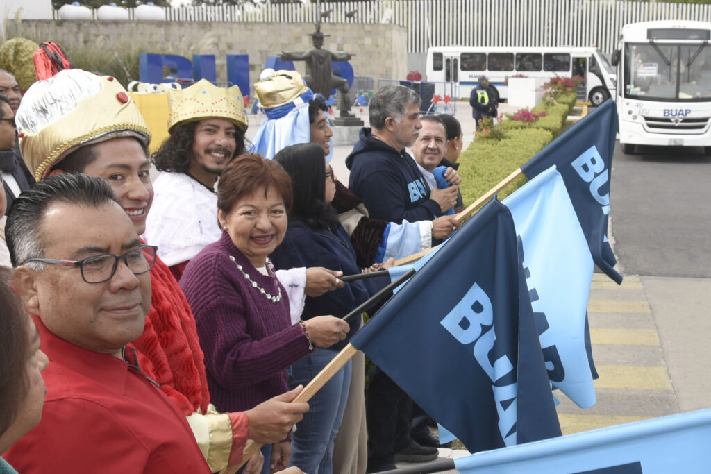 Inicia la entrega de juguetes de la BUAP