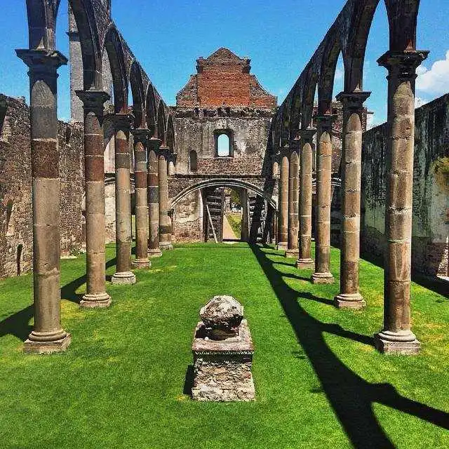 Exconvento Franciscano de Tecali de los más visitados en Puebla