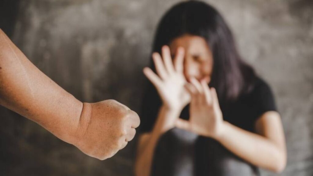 Golpea a su esposa e intenta quitarse la vida en Tehuacán