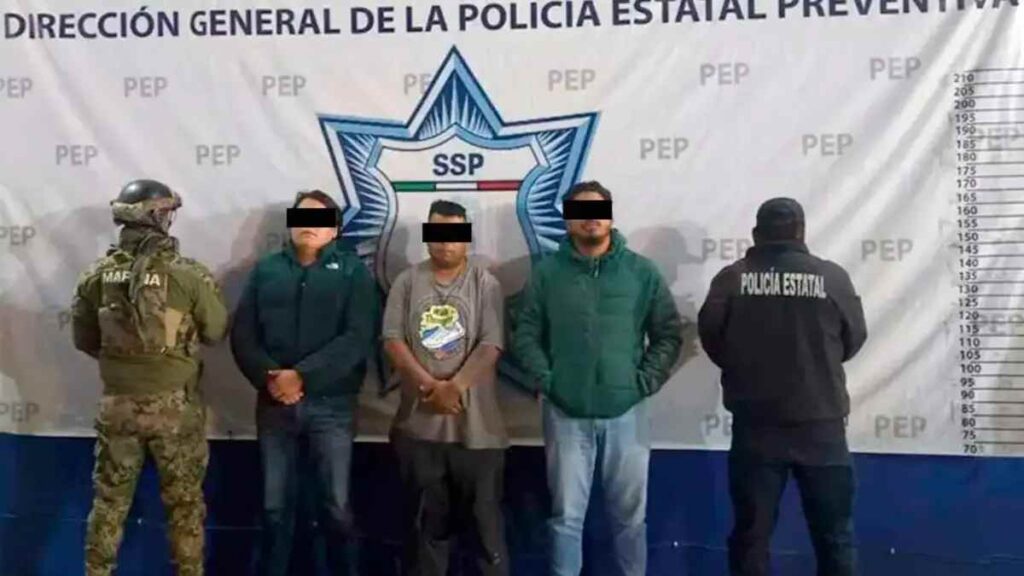 Detienen a Araí, Alberto y Aldo en Tlahuapan por transportar pipa con gas robado